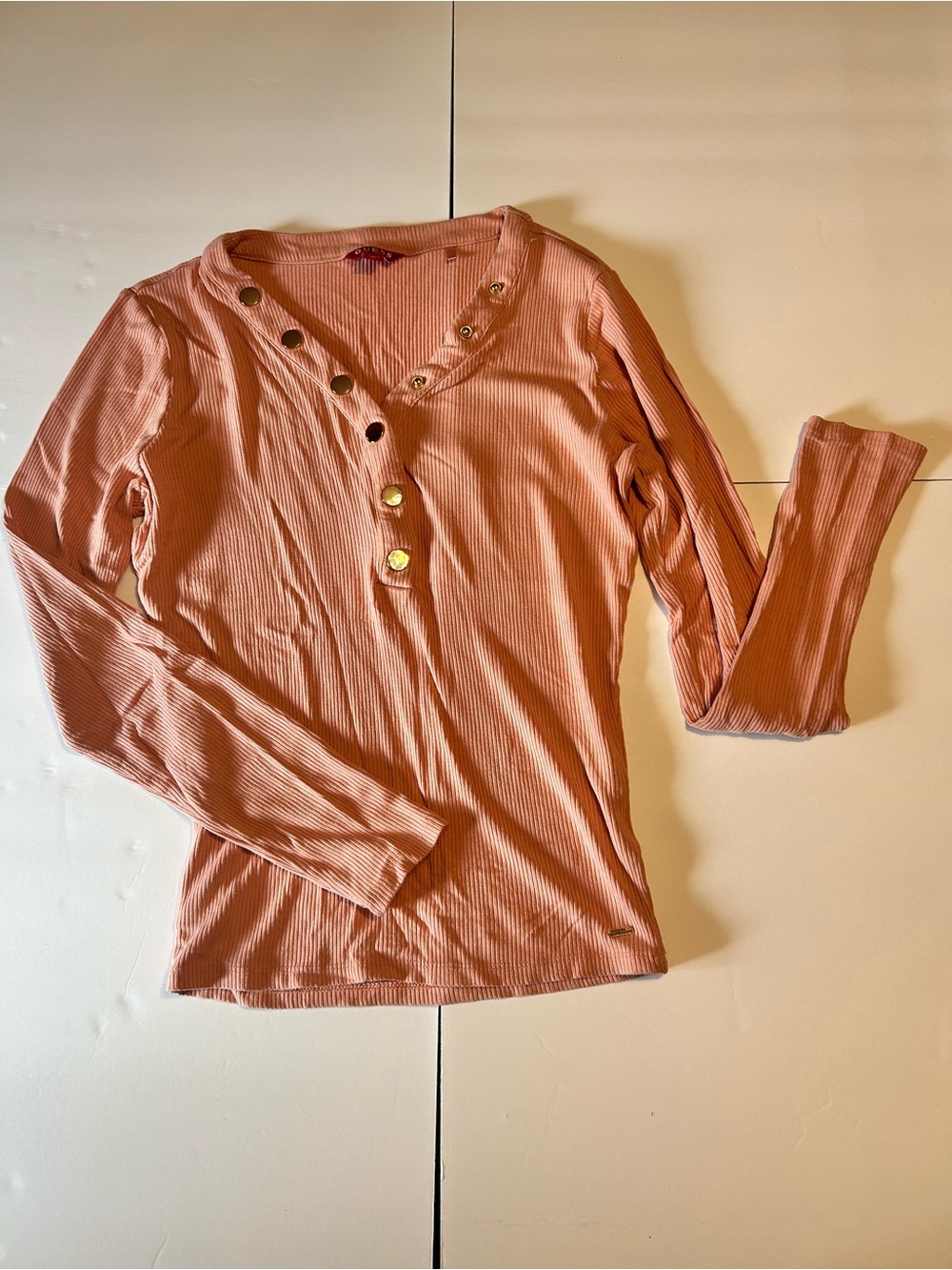 Guess Ribbed Long-Sleeve Henley Top in Dusty Rose